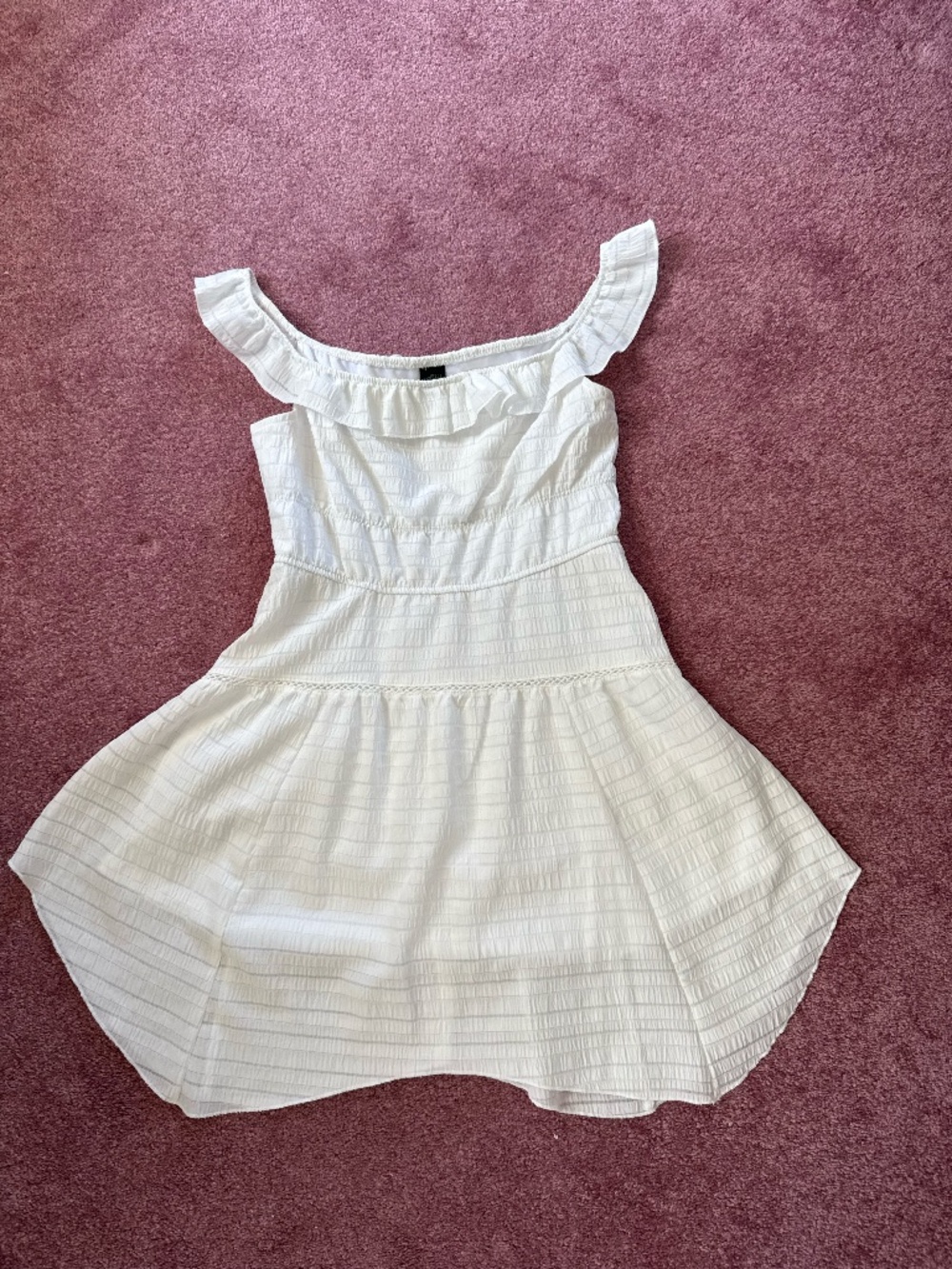 White Frilly Lace Off-Shoulder Mini Dress Size S Lined Dress Cocktail Dress
